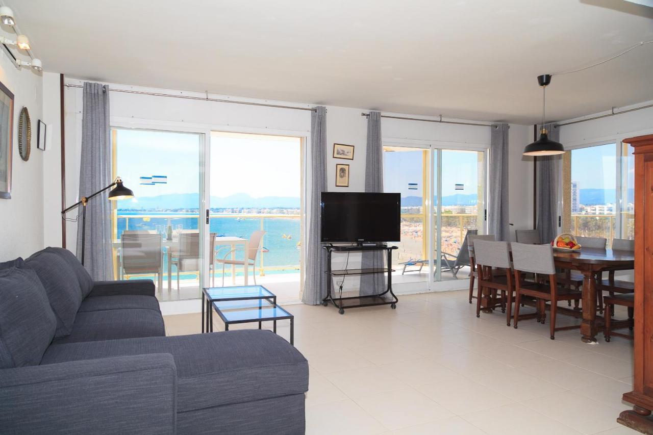 Uhc Barcino Apartments 萨洛 外观 照片
